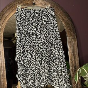Elegant Black and White Floral Women's Skirt